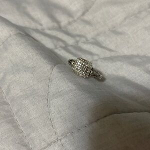 Elegant Silver Diamond Women's Ring size 7